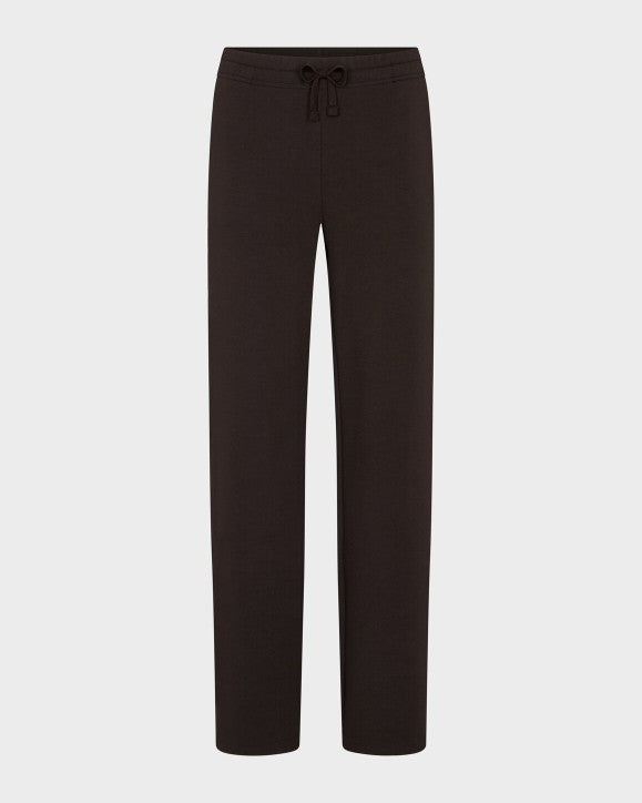JUVIA - ELNA Wide Leg Fit - Sweatpants - bitter chocolate