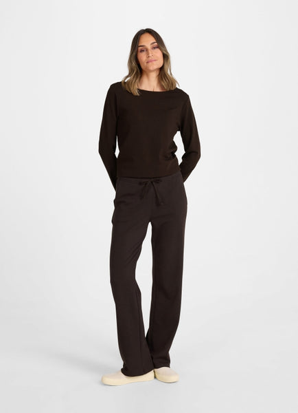 JUVIA - ELNA Wide Leg Fit - Sweatpants - bitter chocolate