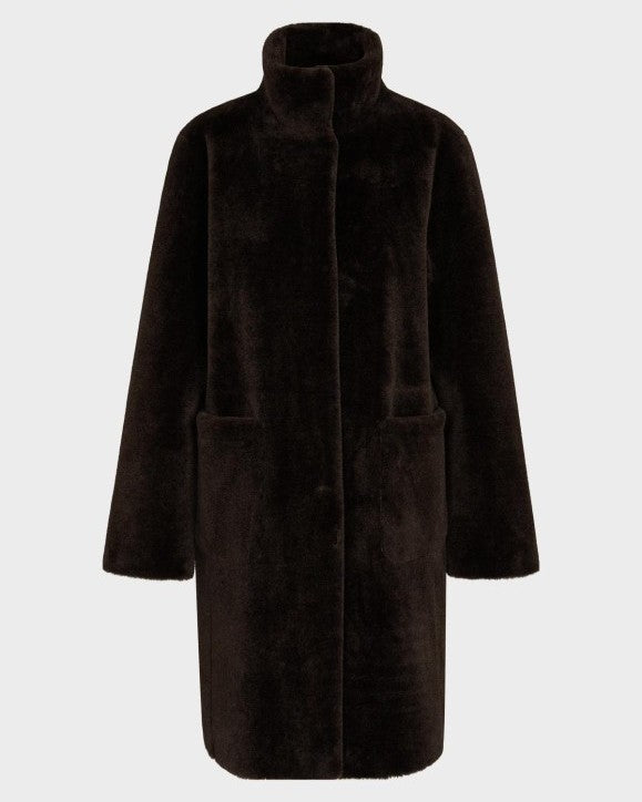 JUVIA - KAROLINA Teddy - Mantel - bitter chocolate