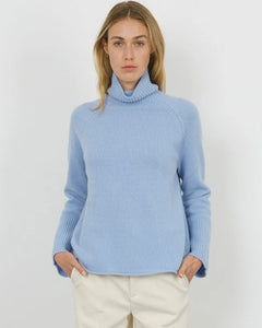 Anna v Berg - PIPPA SWEATER IN BABY GIRL BLUE