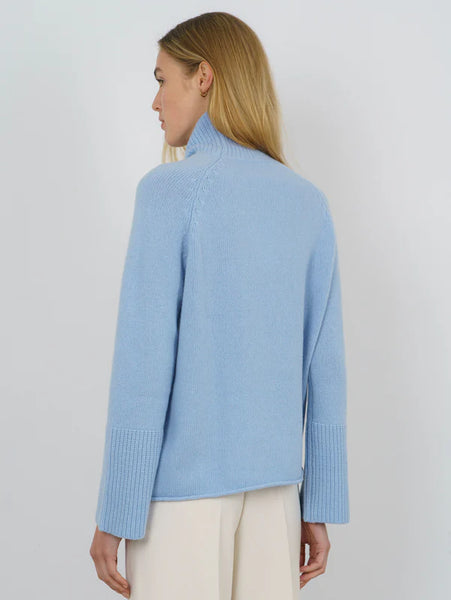 Anna v Berg - PIPPA SWEATER IN BABY GIRL BLUE