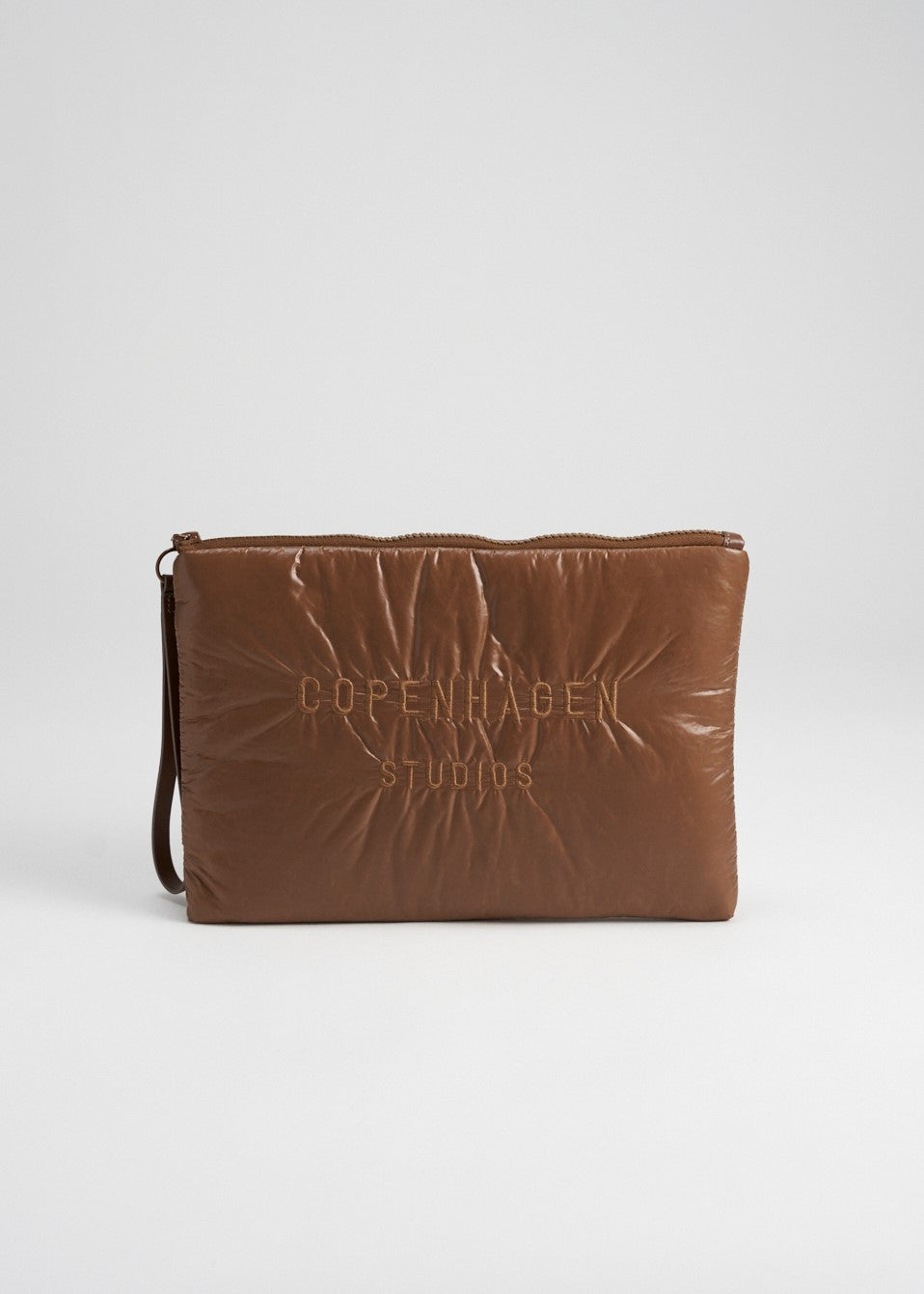 CPH POUCH 2 big recycled nylon nut brown